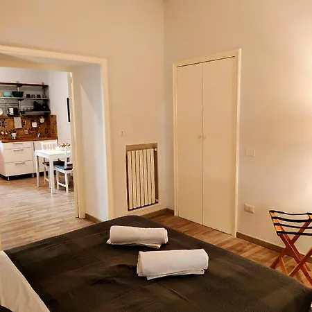 Διαμέρισμα Pithecusa *