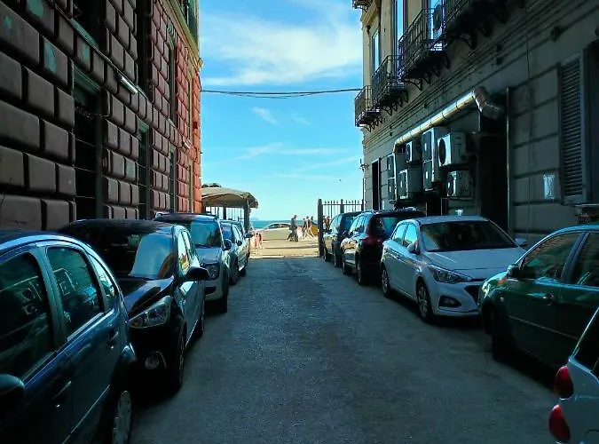 Pithecusa 아파트 *